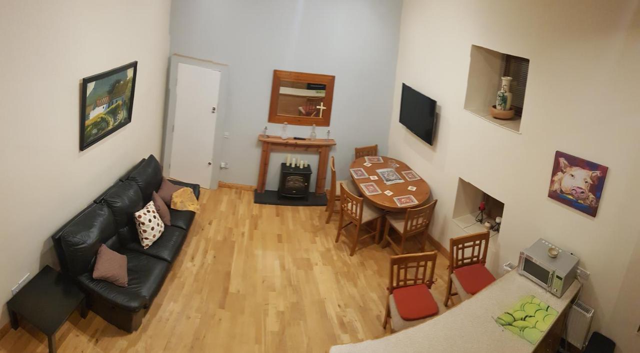 Apartment 3 Bedroom Banagher Town Centre ภายนอก รูปภาพ